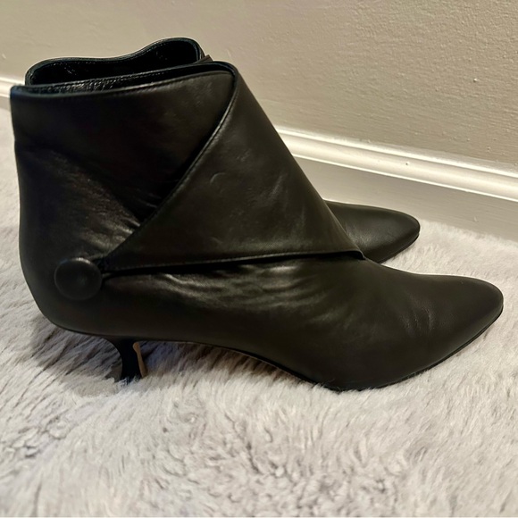 Manolo Blahnik Diaz lambskin leather black short ankle boots size 37 or US 7 - Picture 9 of 9